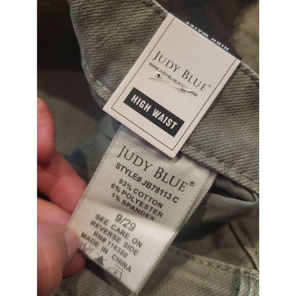 NWT Judy Blue Jeans Women's 29 Green Sage Mid Rise Cropped Capri Comfort Stretch - Picture 5 of 5